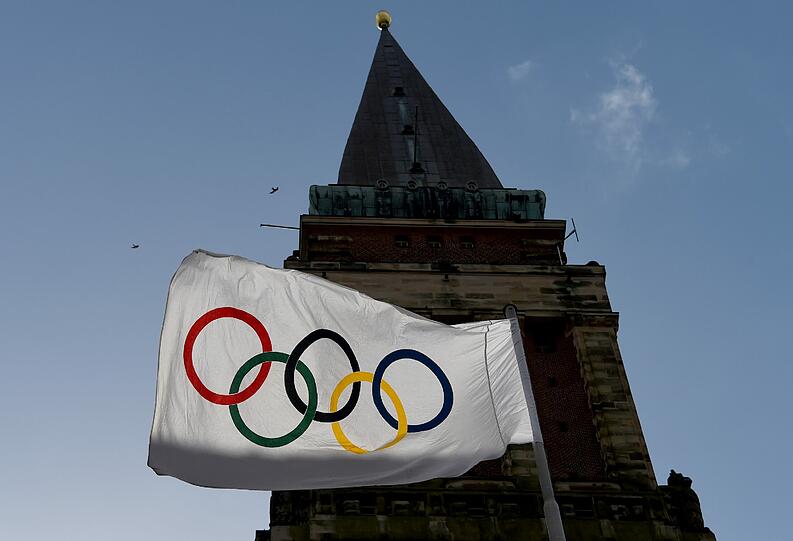 Finanzexperte Wolfgang Maennig äußert sich kritisch zu den hohen Kosten, die Hamburg für die Olympia einplant.