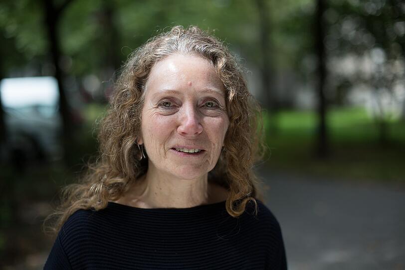 Christina Hacker ist heute 72 Jahre alt.