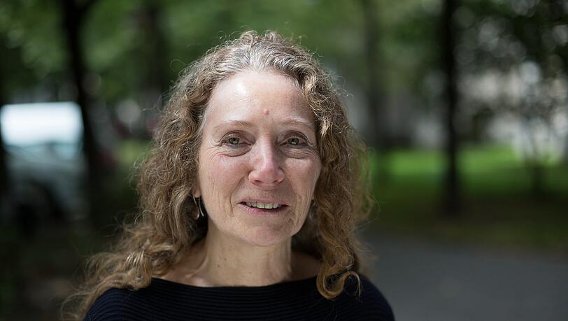 Christina Hacker ist heute 72 Jahre alt.