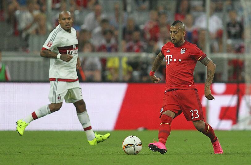 ARTURO VIDAL Note 2: Feierte sein Heimdebüt. Traf in der 36. nach Rafinha-Flanke die Latte. Aggressiv und sehr präsent.