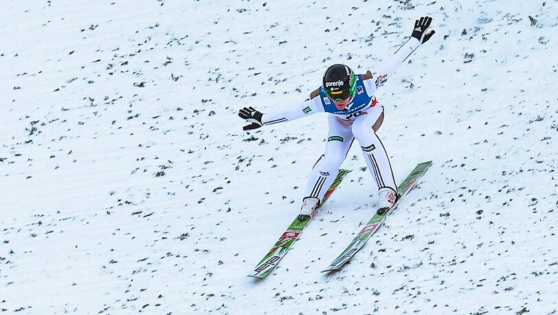 Peter Prevc krönte sich am Samstag zum Skiflug-Weltmeister. Peter Prevc krönte sich am Samstag zum Skiflug-Weltmeister.