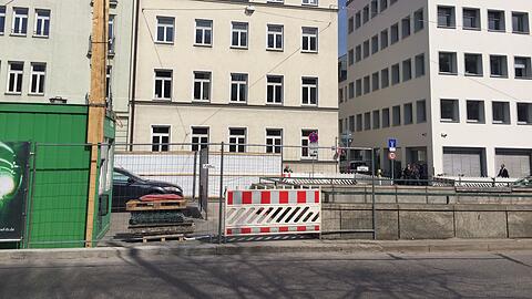 Hier ist der Übergang noch gesperrt.