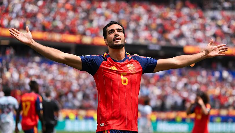 Mikel Merino traf zuletzt in zwei aufeinanderfolgenden K.o.-Spielen als Einwechselspieler für Spanien. Mikel Merino traf zuletzt in zwei aufeinanderfolgenden K.o.-Spielen als Einwechselspieler für Spanien.
