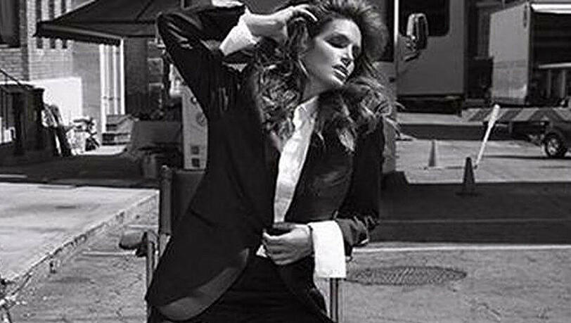 Cindy Crawford wiederholte kürzlich rund 25 Jahre alte Foto-Aufnahmen Cindy Crawford wiederholte kürzlich rund 25 Jahre alte Foto-Aufnahmen