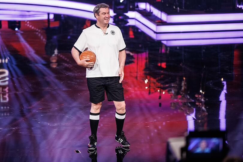 Markus Söder bei der Laudatio für Sönke Wortmann. Der Regisseur hat den Bayerischen Ehrenfilmpreis erhalten.