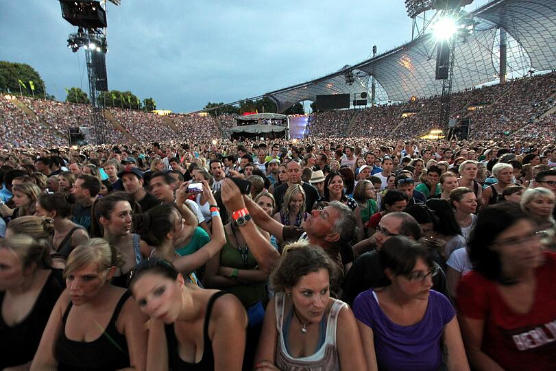 Bilder vom Robbie-Williams-Konzert im Olympiastadion.