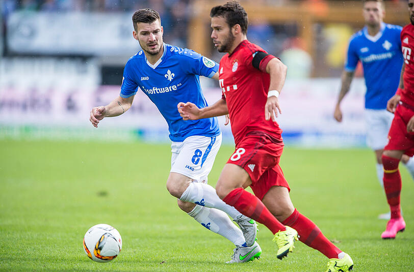 JUAN BERNAT - NOTE 3 - Findet langsam wieder ins Team. Immer dann, wenn Alaba in der Mitte gebraucht wird, schlägt die Stunde des Spaniers auf links. Ein Meister an Pass-Effizienz, behält stets den Überblick. Muss aber kämpfen, in der Startelf zu sein, wenn alle fit sind.
