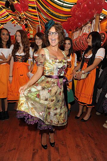 Regine Sixt's Damenwiesn: Die Münchner Lady-Elite trifft sich im Hippdrom. Die Bilder