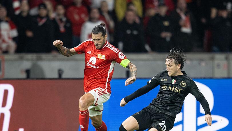 Kapitän Christopher Trimmel (l) und seine Unioner kassierten die neunte Pflichtspiel-Niederlage in Serie.