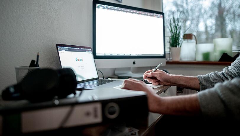 Die Arbeit vom heimischen Schreibtisch aus ist unter deutschen Akademikern weit verbreitet.