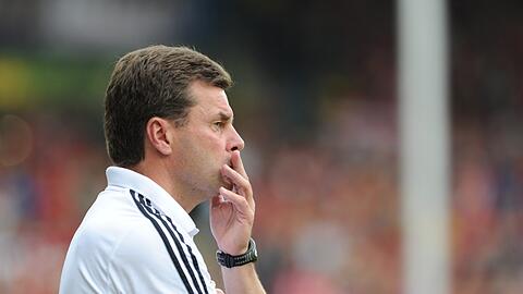 Dieter Hecking muss sich etwas überlegen, nach vier Niederlagen in Folge.