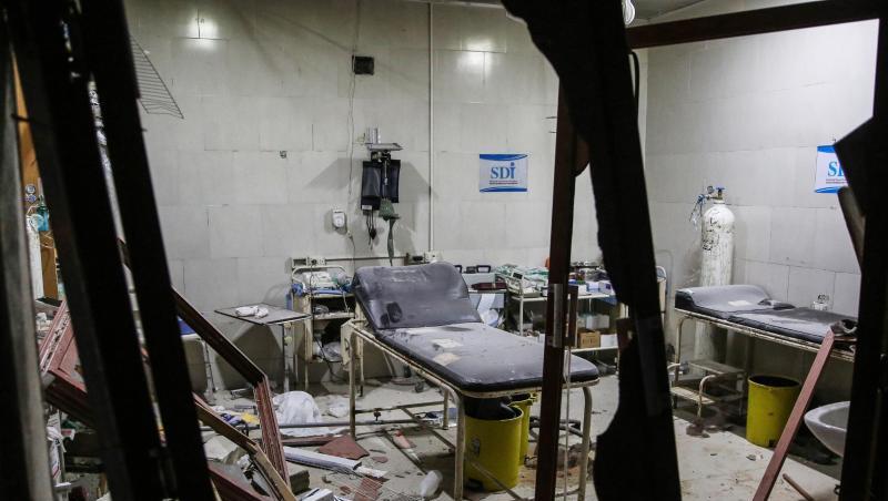 Das Shami-Krankenhaus in der Provinz Idlib, nachdem es Ziel von einem Luftangriff war. Das Shami-Krankenhaus in der Provinz Idlib, nachdem es Ziel von einem Luftangriff war.