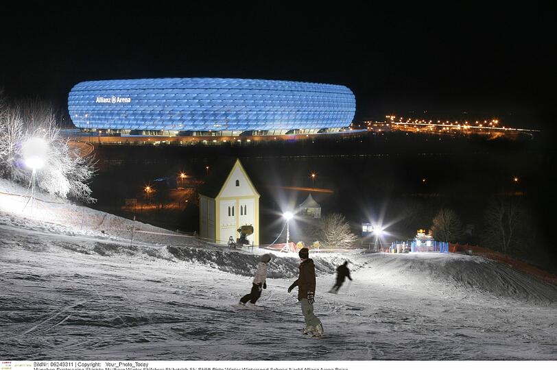 Im Winter 2008/2009 durfte auf dem Müllberg nahe der Arena schon einmal Ski gefahren werden.