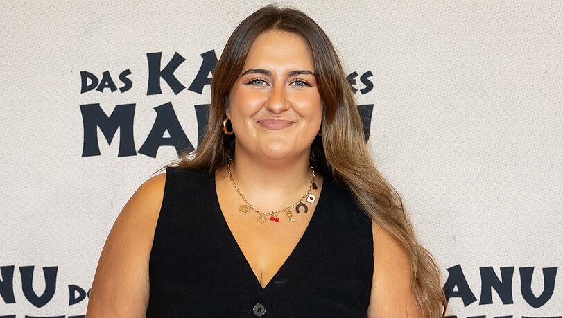 Mit Sport zum Sixpack: Sandra Safiulov alias SelfieSandra hat sich ein ambitioniertes Fitnessziel gesetzt. Mit Sport zum Sixpack: Sandra Safiulov alias SelfieSandra hat sich ein ambitioniertes Fitnessziel gesetzt.