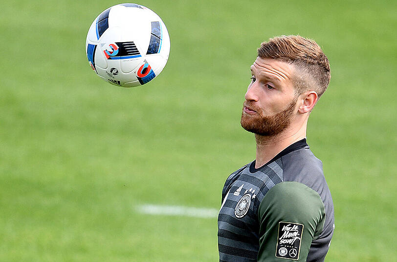Shkodran Mustafi: Note 4-. Erstes DFB-Turniertor gegen die Ukraine, dann nur noch Bankdrücker. Offenbarte Schwächen nach der Einwechslung gegen Frankreich. Bleibt Reservist.