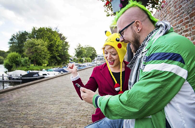 Wie bei den Gameboy-Spielen können sich die eigenen mit fremden Pokémon messen - der bessere Trainer gewinnt.