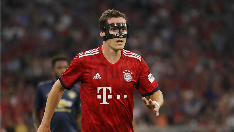 Sebastian Rudy - Note 3: Kam als Letzter in die Partie. Lief mit Gesichtsmaske auf. Stabilisierte das Mittelfeld.