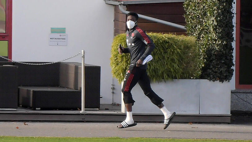 Alphonso Davies steht dem FC Bayern vorerst nicht zur Verfügung.