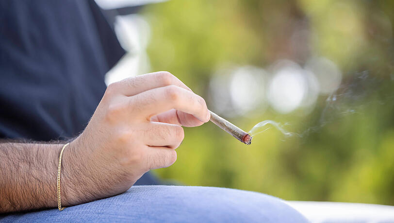 Kommt die Cannabis-Legalisierung wirklich schon im April? Das entscheidet am Freitag der Bundesrat in Berlin.
