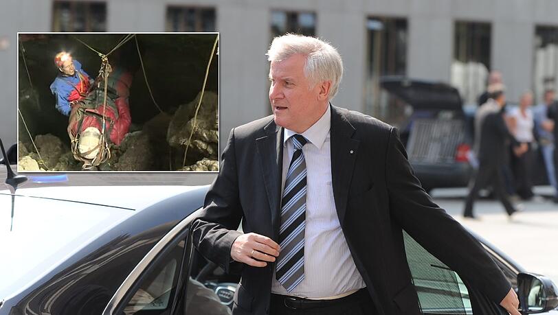 Horst Seehofer dankte den Rettern von Johann Westhauser. Horst Seehofer dankte den Rettern von Johann Westhauser.