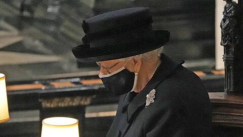 Queen Elizabeth II. während der Trauerfeier für Prinz Philip.