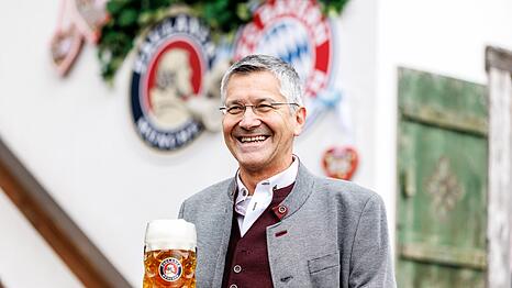 Pr&auml;sident Hainer ist davon &uuml;berzeugt, dass der FC Bayern am Ende wieder an der Spitze steht. (Archivbild)