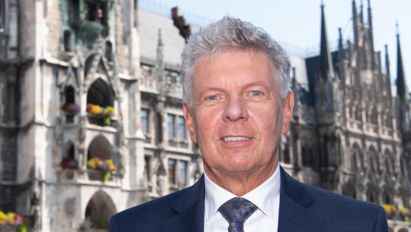Dieter Reiter (SPD), Oberbürgermeister der Stadt München, steht auf dem Marienplatz vor dem Rathaus. Foto: Sven Hoppe/dpa/Archivbild Dieter Reiter (SPD), Oberbürgermeister der Stadt München, steht auf dem Marienplatz vor dem Rathaus. Foto: Sven Hoppe/dpa/Archivbild