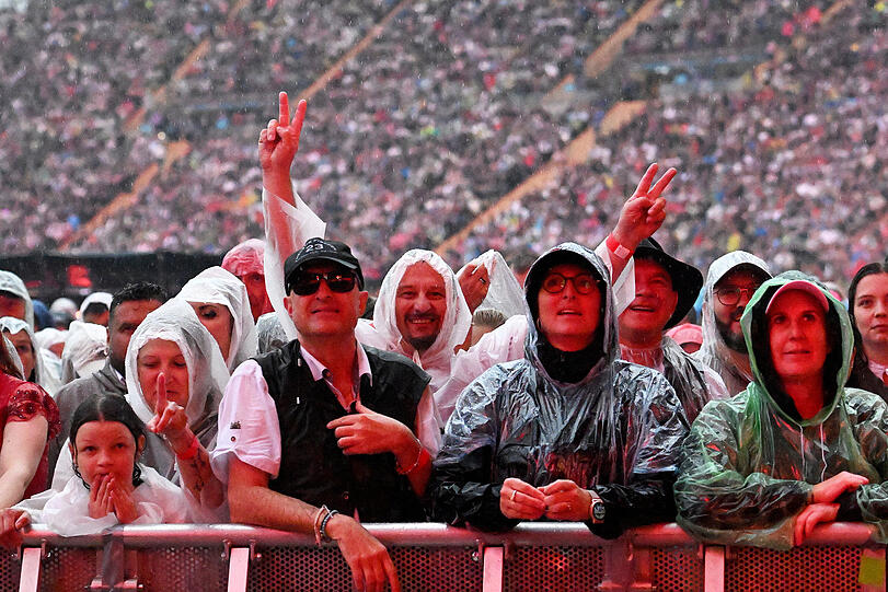 Bei Andreas Gabaliers Konzert regnete es in Strömen. Die Laune ließen sich die Fans aber nicht verderben.