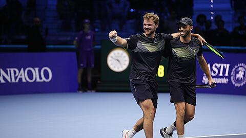 Kevin Krawietz (l) und Tim Pütz (r) gelang ein Stück deutsche Tennis-Geschichte.
