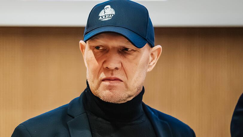 Axel Schulz ist aktuell nicht so gut auf einen ehemaligen Profi vom FC Bayern München zu sprechen. Axel Schulz ist aktuell nicht so gut auf einen ehemaligen Profi vom FC Bayern München zu sprechen.
