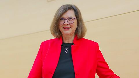 Ilse Aigner hatte einen Tumor im R&uuml;cken sowie Schilddr&uuml;senkrebs.