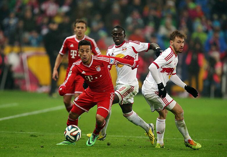 Die Bayern kommen beim 0:3 in Salzburg im letzten Testspiel vor dem Rückrundenstart völlig unter die Räder.