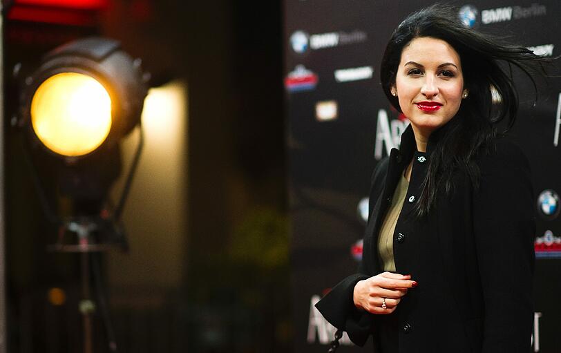 Der französische Film &bdquo;The Artist&ldquo; ist genau das Gegenteil der aktuellen Blockbuster und gilt doch als heimlicher Oscar-Kandidat. Die Bilder der Deutschlandpremiere in Berlin.