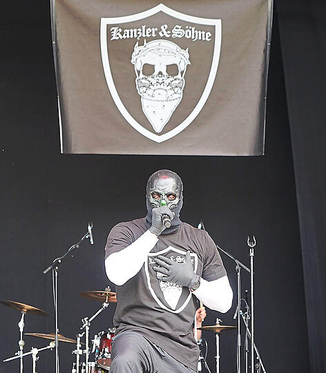 Die Bilder vom ersten Tag des Rockavaria Festivals 2016 im Münchner Olympiapark.