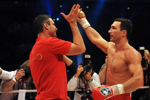Im dauernden Wettstreit - nur nicht im RIng: Die Box-Brüder Vitali (l.) und Wladimir Klitschko.