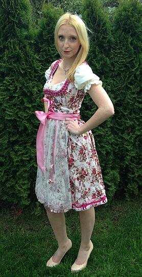 Nadine (23) trug schon als kleines Mächen Bayerntrikots