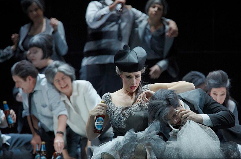 Sally du Randt in "Lady Macbeth von Mzensk".