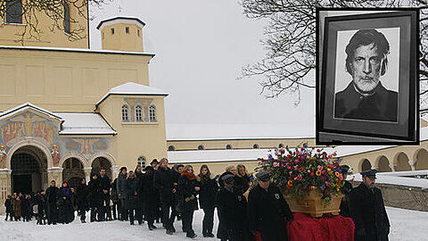 Erst Trauerfeier um 9 Uhr, dann Trauermarsch mit Familie, Freunden und Kollegen zum Grab im Münchner Nordfriedhof: Die Beerdigung des Malers Hans M. Bachmayer.