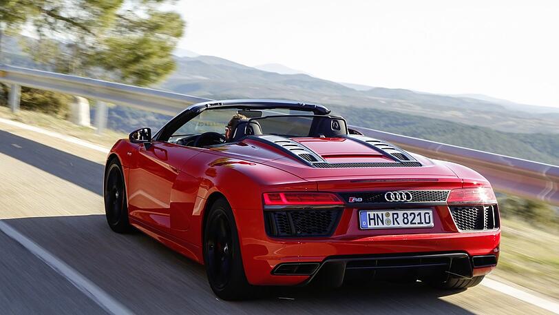 Ziemlich offen für besondere Fahreindrücke: der Audi R8 RWS Spyder mit reinem Heckantrieb.
