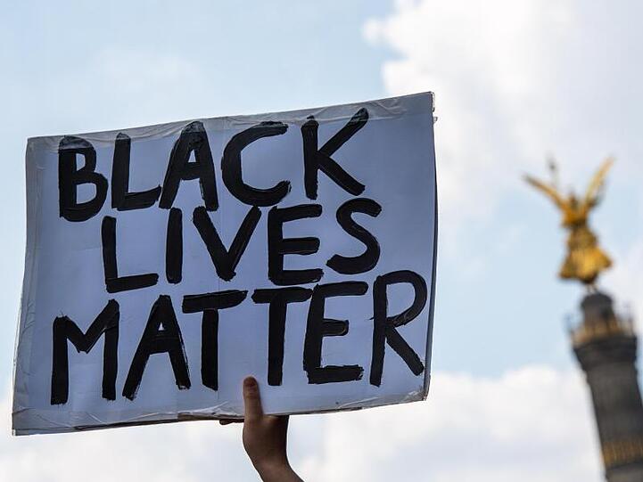 "Black Lives Matter"- Demonstration an der Siegessäule in Berlin.
