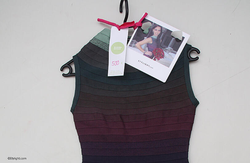 Ein Foto beweist: Liliana hat dieses Kleid getragen. Genützt hat es nichts: Keiner wollte das Stück für 500 Euro kaufen.
