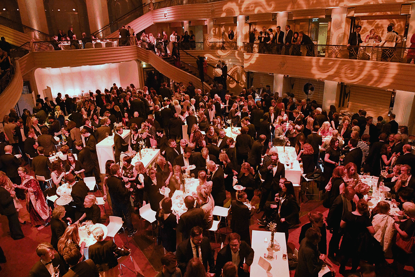 Nach der Eröffnung im "Mathäser" ging es zur Party in den Bayerischen Hof.