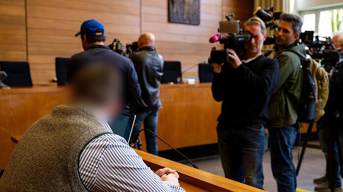 Die Verteidigung ist von der Unschuld ihres Mandanten überzeugt.(Archivbild)