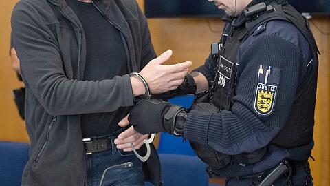 Der Mann soll innerhalb von nur 75 Sekunden 23 Schüsse abgegeben haben. (Archivbild)