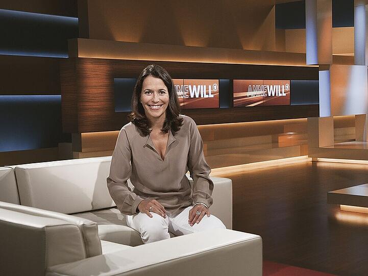 Nach rund vier Jahren wird Anne Will an ihren einstigen Sendeplatz am Sonntag zurückkehren