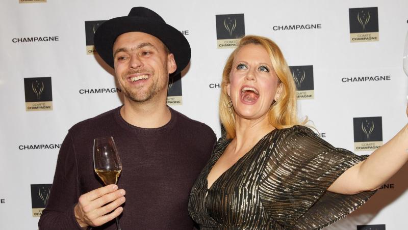 Lebensfreude pur: Preisträger Max Mutzke und Laudatorin Barbara Schöneberger. Lebensfreude pur: Preisträger Max Mutzke und Laudatorin Barbara Schöneberger.