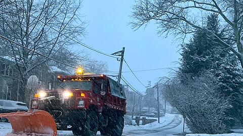 New Jersey r&uuml;stet sich f&uuml;r den heftigen Wintersturm.