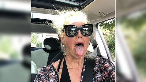 Zu Barbara Schönebergers umstrittenem Selfie äußert sich jetzt auch die Münchner Polizei.