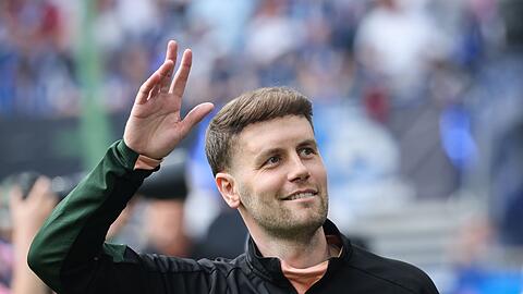 Trainer Fabian Hürzeler wechselt in die Premier League nach Brighton.