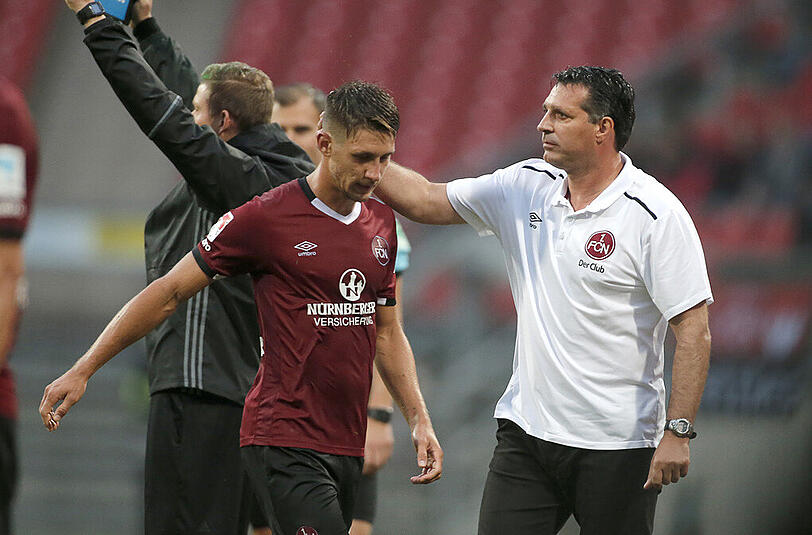 FCN-Trainer Alois Schwartz (rechts) und Jakub Sylvestr.